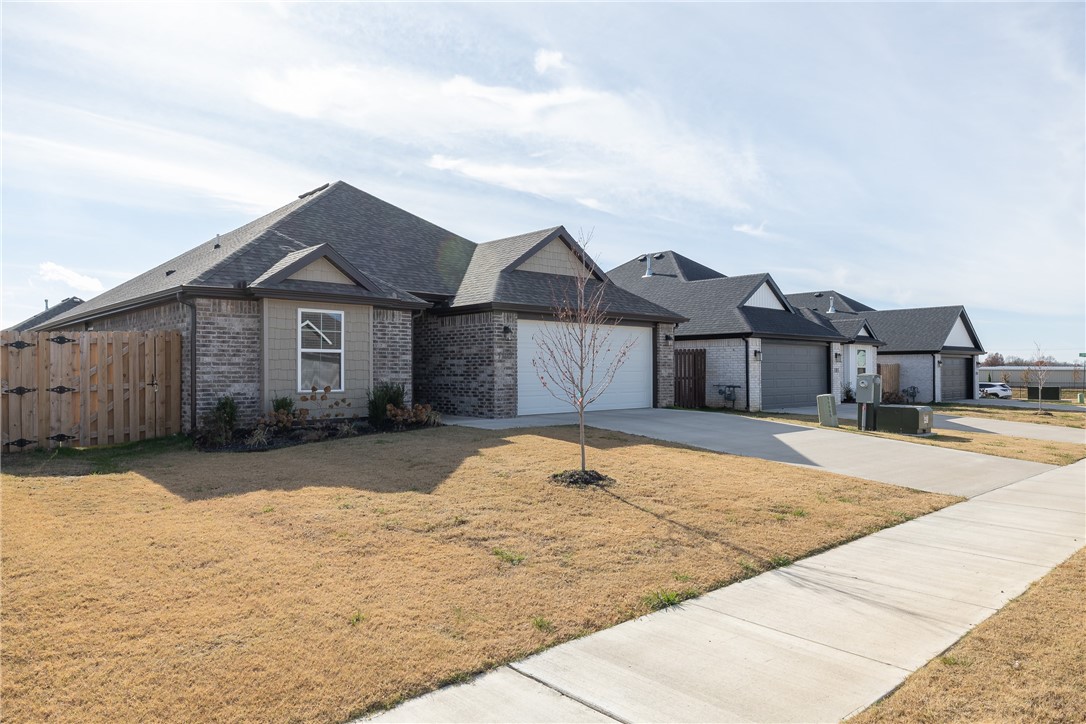 Hunt Farms Sub Ph 1 Lowell - Residential