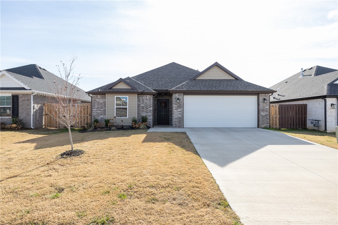 Hunt Farms Sub Ph 1 Lowell - Residential