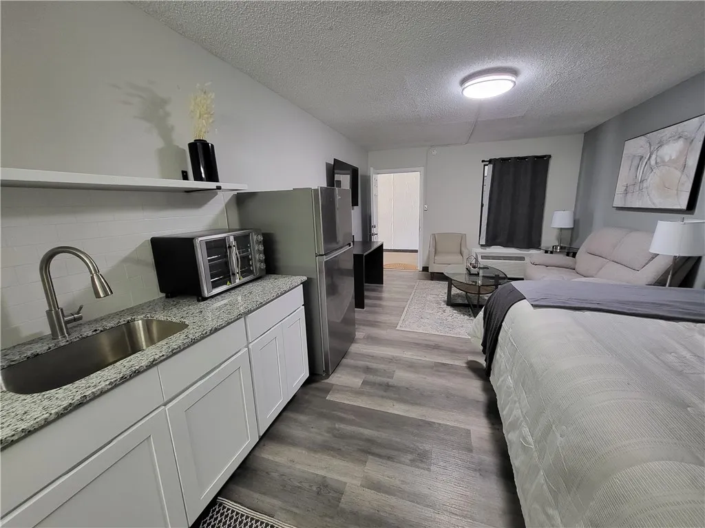 Fayetteville, Arkansas 72701, United States, ,Residential,Active,105743