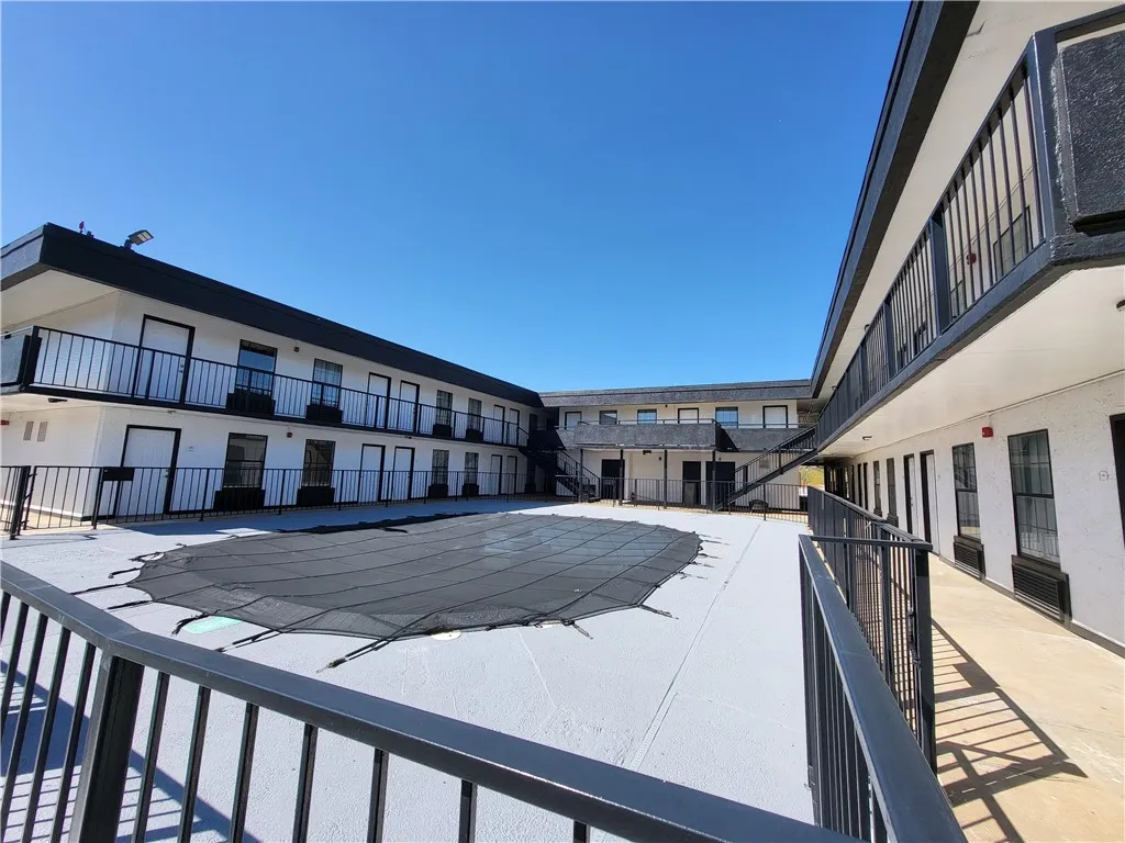 Fayetteville, Arkansas 72701, United States, ,Residential,Active,105743