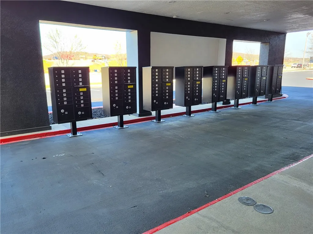 Fayetteville, Arkansas 72701, United States, ,Residential,Active,105743