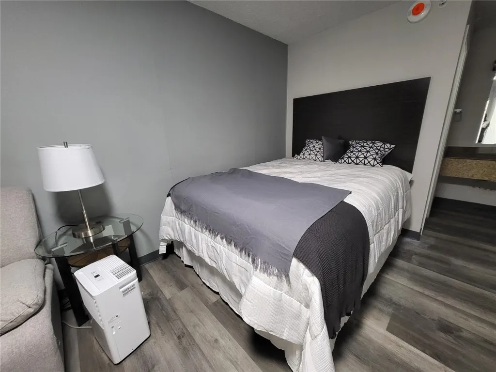 Fayetteville, Arkansas 72701, United States, ,Residential,Active,105743