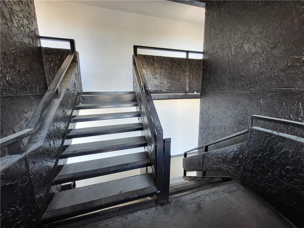 Fayetteville, Arkansas 72701, United States, ,Residential,Active,105743