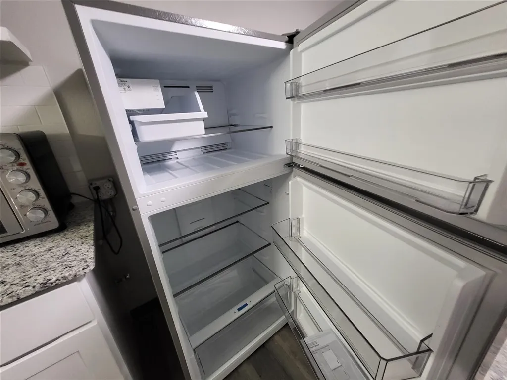 Fayetteville, Arkansas 72701, United States, ,Residential,Active,105743