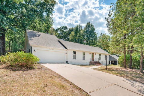 Photo of 1819 E Viewpoint Drive, Fayetteville, AR 72701 (MLS # 1360595)