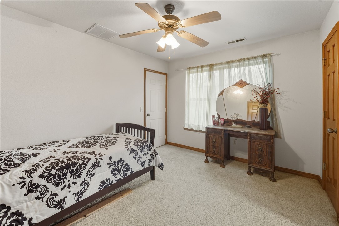 15-19-32-RURAL - Residential