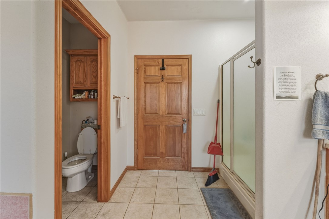 15-19-32-RURAL - Residential