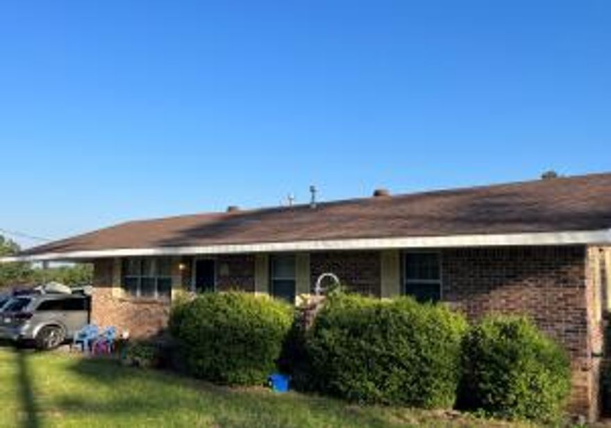 Looking for that home just outside of town on a few acres ? Here it is!!!4 BD/1 BA. on 2.68 Acres.Roof is approx.7 years old.  This property has the feel of the country but just minutes from town.