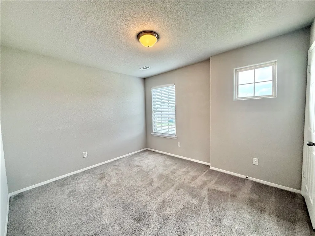 Bentonville, Arkansas 72713, United States, 4 Bedrooms Bedrooms, ,3 BathroomsBathrooms,Residential,Active,168146