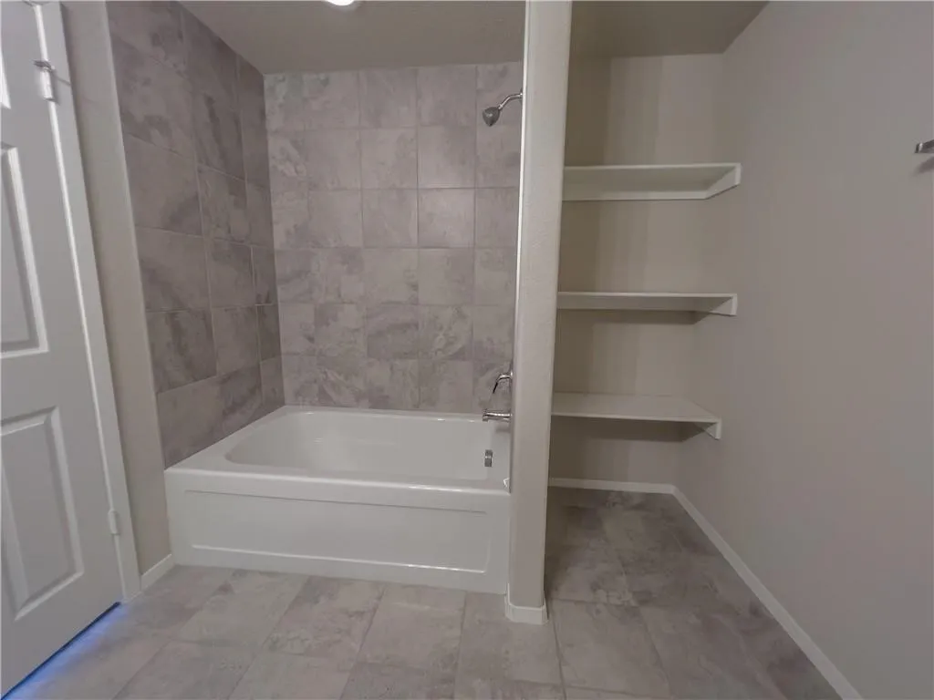 Bentonville, Arkansas 72713, United States, 4 Bedrooms Bedrooms, ,3 BathroomsBathrooms,Residential,Active,168146