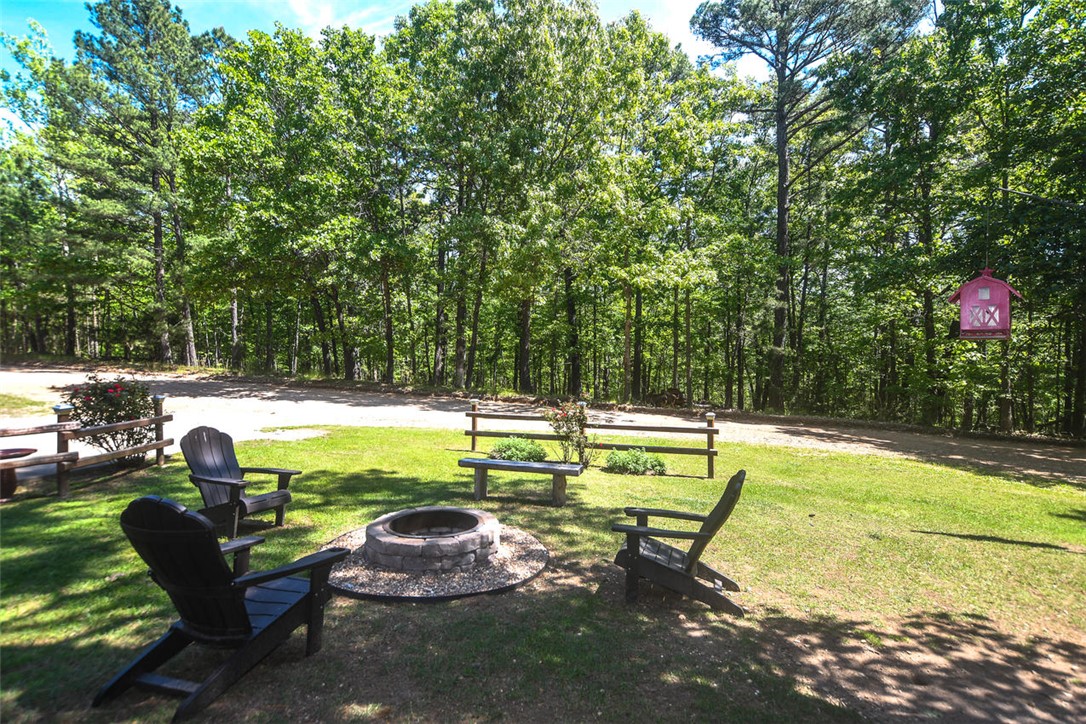 2548 Pine Tree Drive