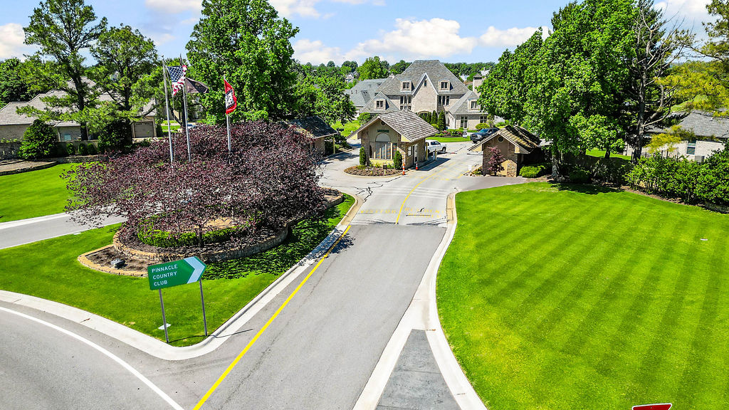 Champions Golf & Cc Rogers - Land