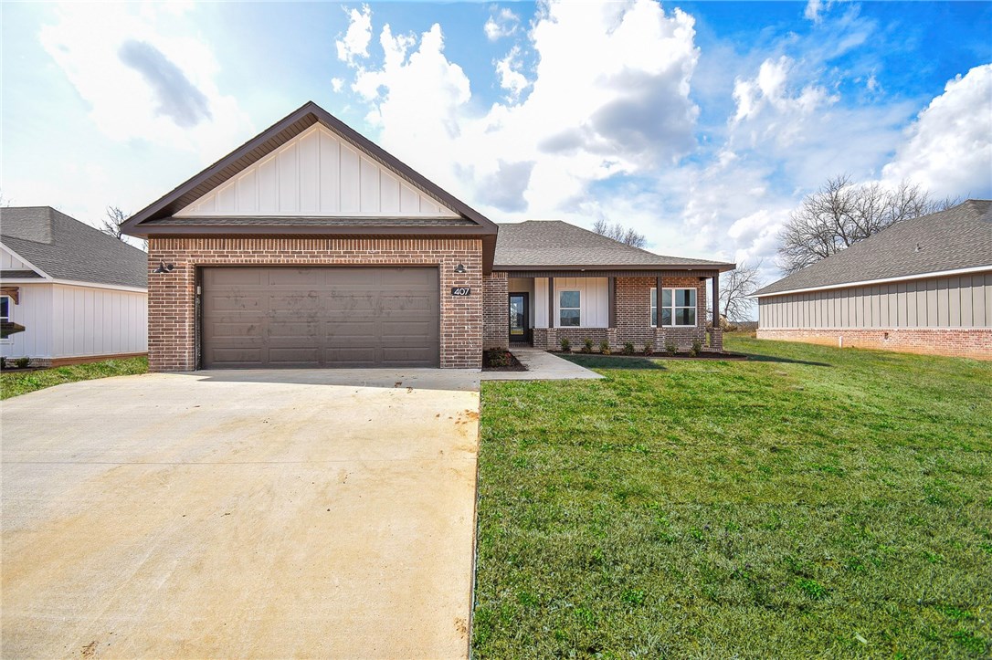 Be a part of this brand-new neighborhood in Farmington! Just moments from Fayetteville, you won't find a better location. Keep the small town feel while you enjoy being part of a community. Enjoy the open floor plan and walk out to your covered patio in the back to relax. This home is in a growing school district and just down the street from the city park!