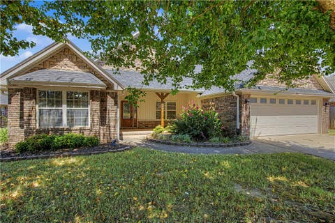 Photo of 203 W Windsor Drive, Rogers, AR 72756 (MLS # 1359225)