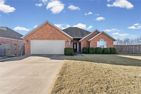 Photo of 3630 Serene Street, Springdale, AR 72764 (MLS # 1331822)