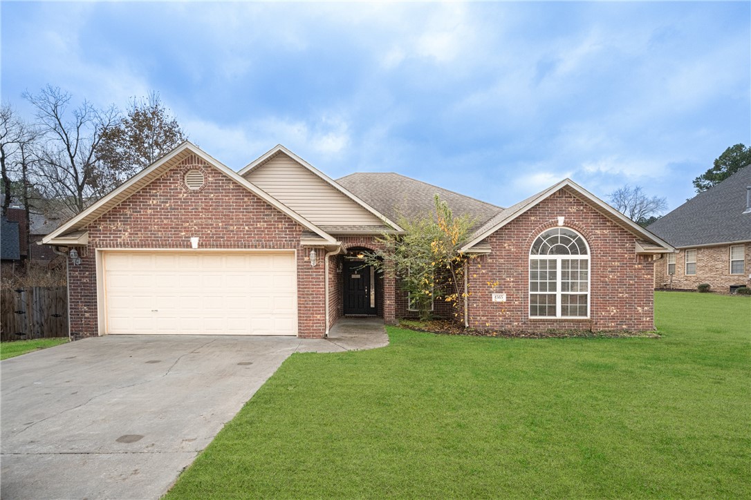 Welcome to this spacious home in the heart of Springdale! Unleash your culinary creativity in the kitchen boasting granite counters & ample counter & cabinet space. The open layout makes entertaining so easy, especially with the holiday season upon us. Enjoy the perfect blend of indoor-outdoor living with a large extended back patio with a raised brick firepit, offering both open-air & covered areas. This residence provides the ideal canvas for comfortable family living & entertaining with 4 bedrooms & a large living room. This home is conveniently located in between the Wagon Wheel & Elm Springs exit. Community amenities include a pool, basketball court, stocked fishing ponds, & private walking trails. Don't miss the opportunity to make this Springdale home yours!