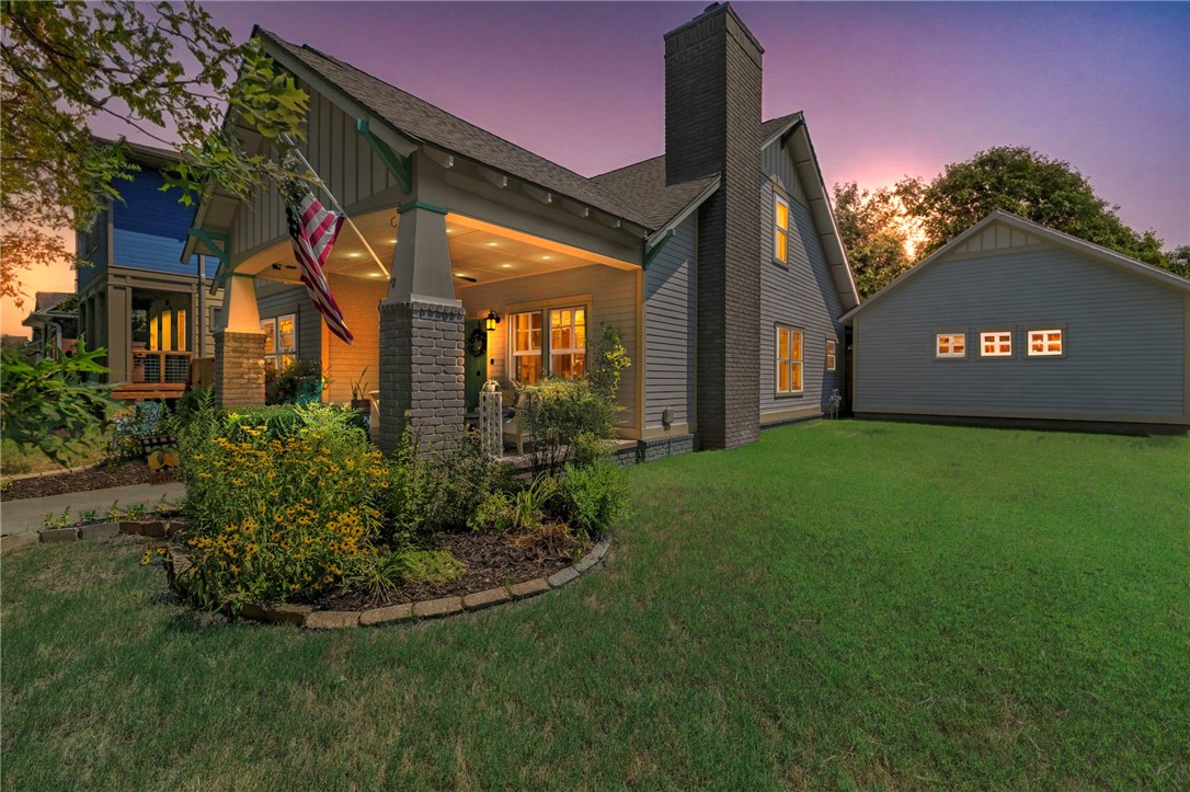 Welcome to this beautifully designed 4-bedroom, 3-bathroom home featuring a versatile floor plan and timeless appeal. Located in one of West Fayettevilleās most desirable charming neighborhoods, this property offers quick access to I-49, the University of Arkansas, schools, trails, shopping, and diningāmaking it as convenient as it is inviting.
The main level boasts a spacious master suite plus two additional bedrooms and bathroom, while the upstairs includes another bedroom and a large bonus roomāperfect for a game room, office, or option for 5th bedroom. There is ample storage throughout with walk in closets for each bedroom. Owner updates include butcher block countertops, updated lighting, security cameras, and covered patios with speakers.
Step outside to enjoy the private backyard, surrounded by mature trees and set along a picturesque, quiet street. A two-car garage adds function and style.
If youāre looking for comfort, convenience, and charm all in one, this West Fayetteville gem is a must-see!