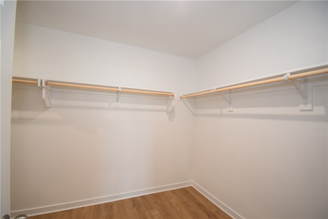 Wagon Wheel Crossing - Residential Lease