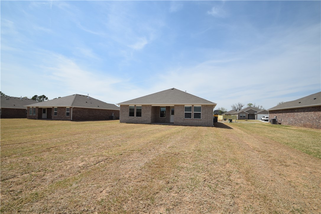 Wagon Wheel Crossing - Residential Lease