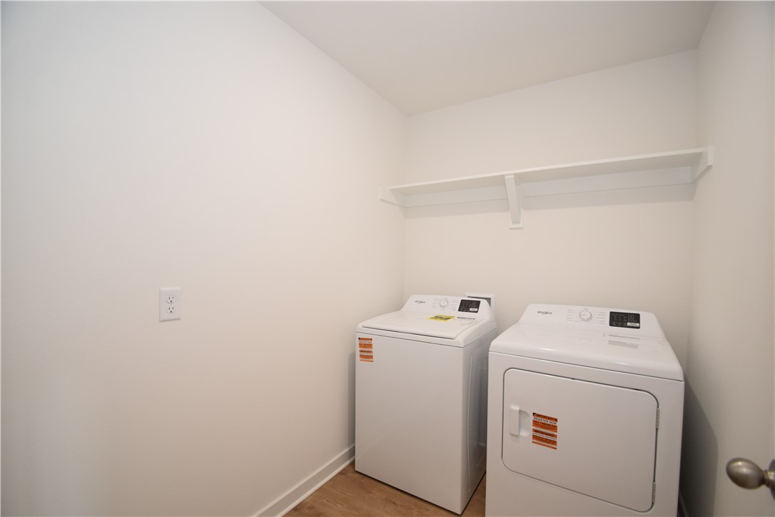 Wagon Wheel Crossing - Residential Lease