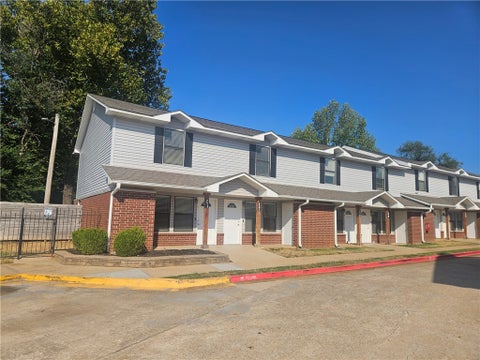 Photo of 1301 E Central Avenue C-01 #C-01, Bentonville, AR 72712 (MLS # 1362744)