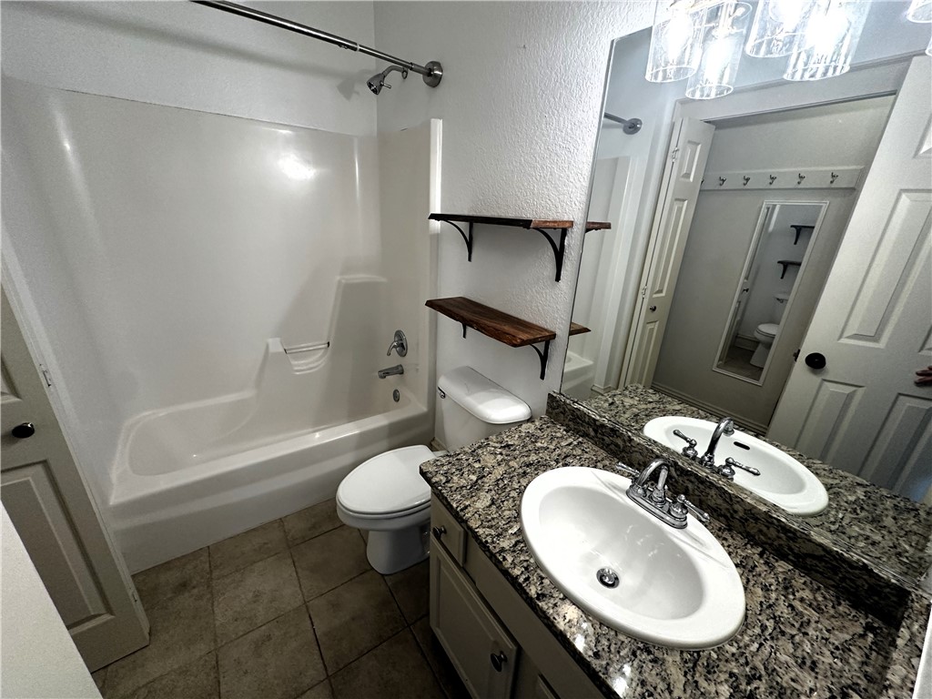 Rollston Bldg Condos - Residential Lease