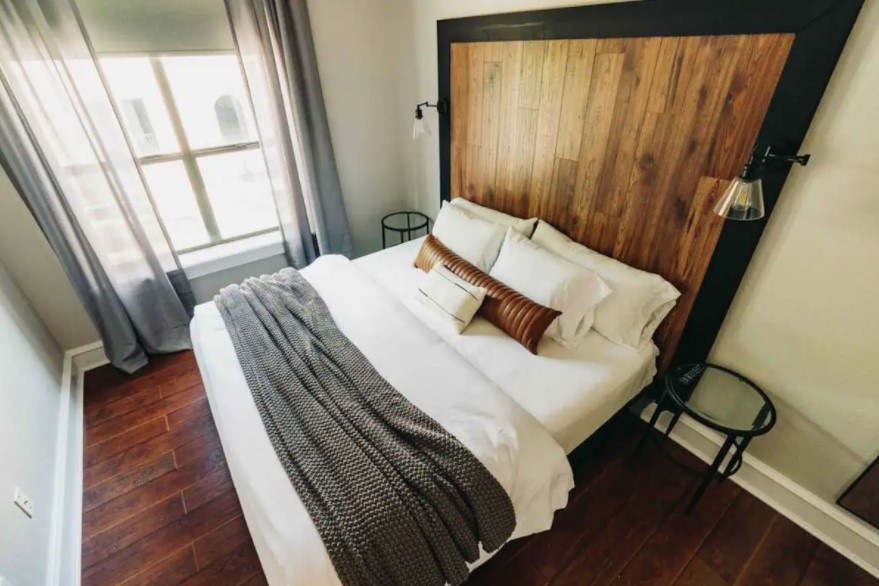 Rollston Bldg Condos - Residential Lease