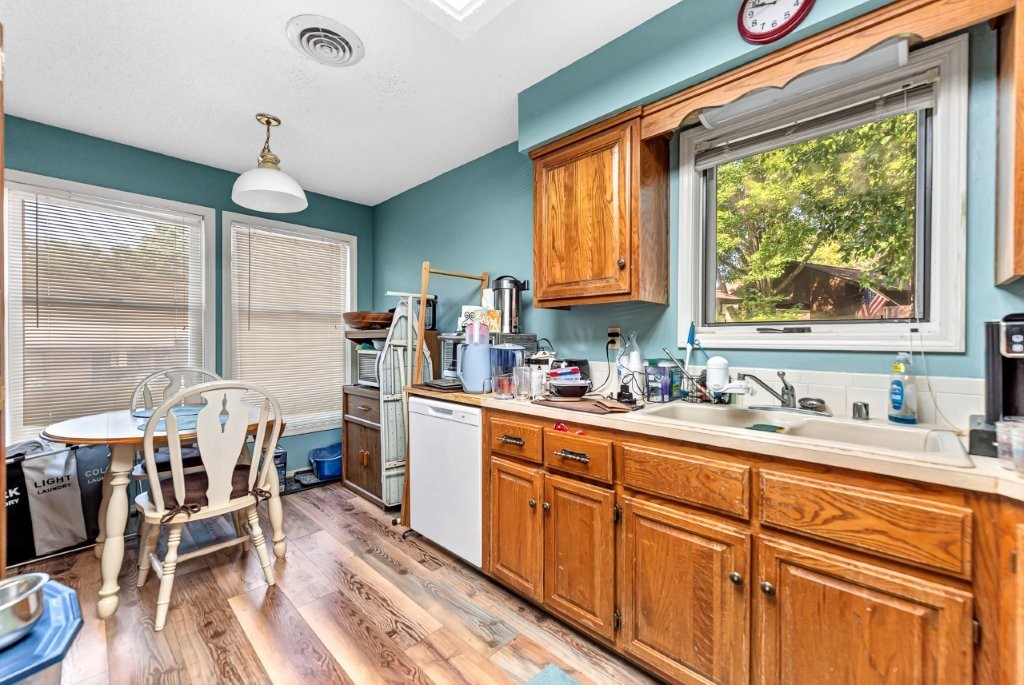 Melanie Courts Bvv - Residential