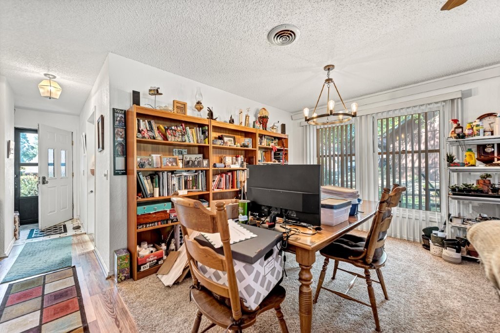 Melanie Courts Bvv - Residential