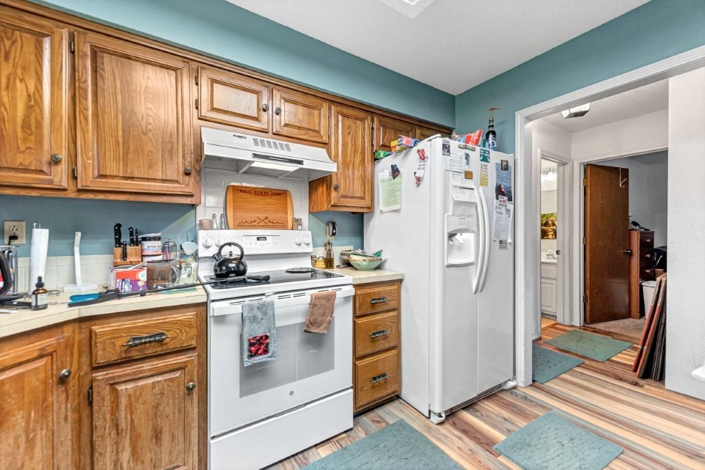 Melanie Courts Bvv - Residential