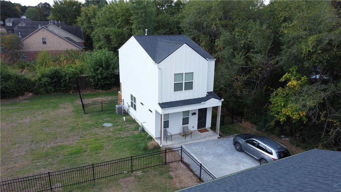 8-16-30 FAYETTEVILLE OUTLOTS - Residential Income