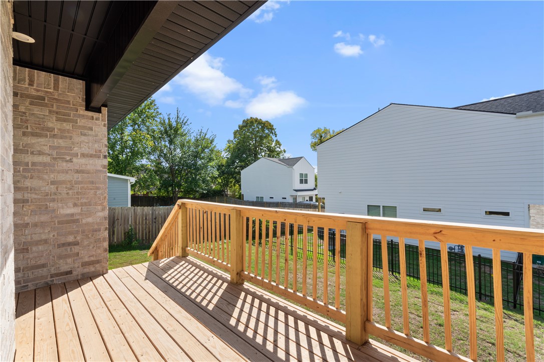 8-16-30 FAYETTEVILLE OUTLOTS - Residential Income