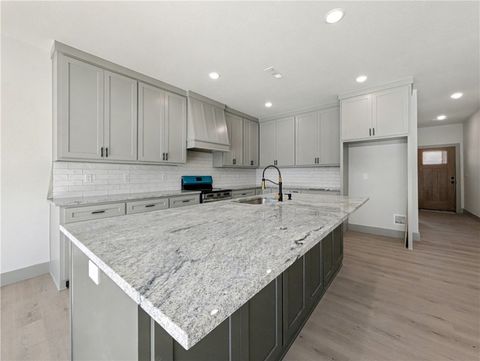 Photo of 81 Selkirk Drive, Bella Vista, AR 72715 (MLS # 1332317)