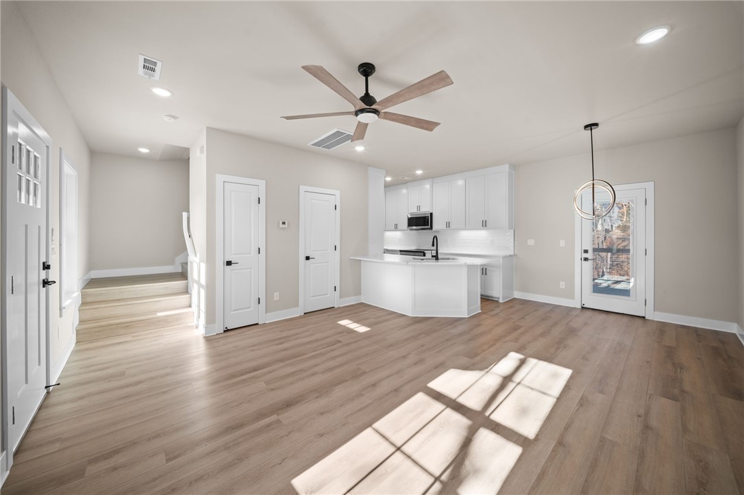 Sherlock Sub Bvv - Residential