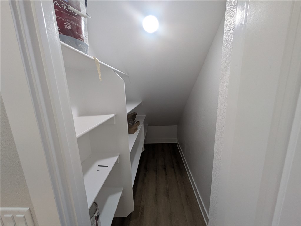 Sherlock Sub Bvv - Residential