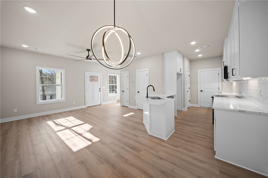 Sherlock Sub Bvv - Residential