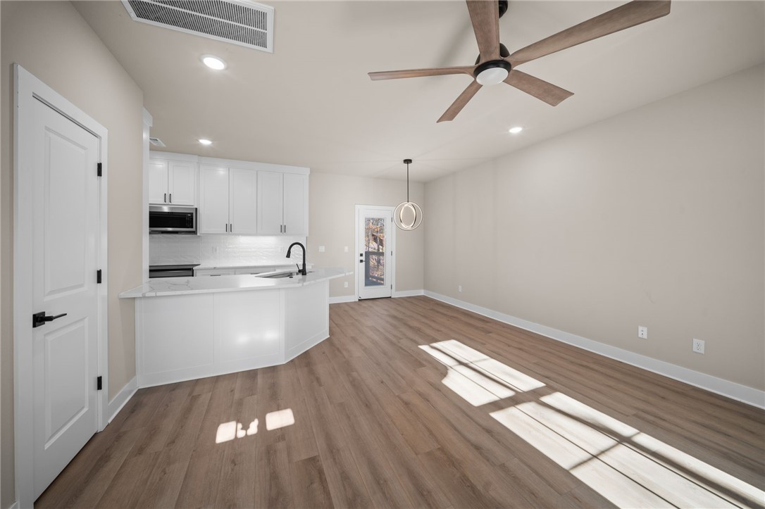 Sherlock Sub Bvv - Residential