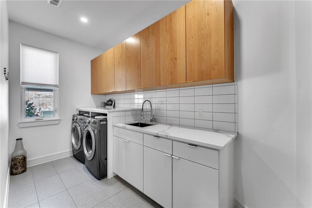 Pinnacle Sub Ph 1, The Rogers - Residential