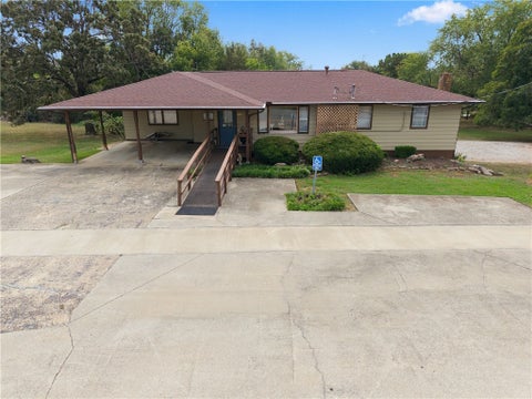 Photo of 601 Orchard Drive, Berryville, AR 72616 (MLS # 1364090)