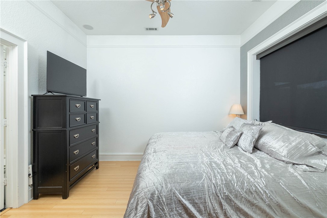 Rollston Bldg Condos Hpr - Residential