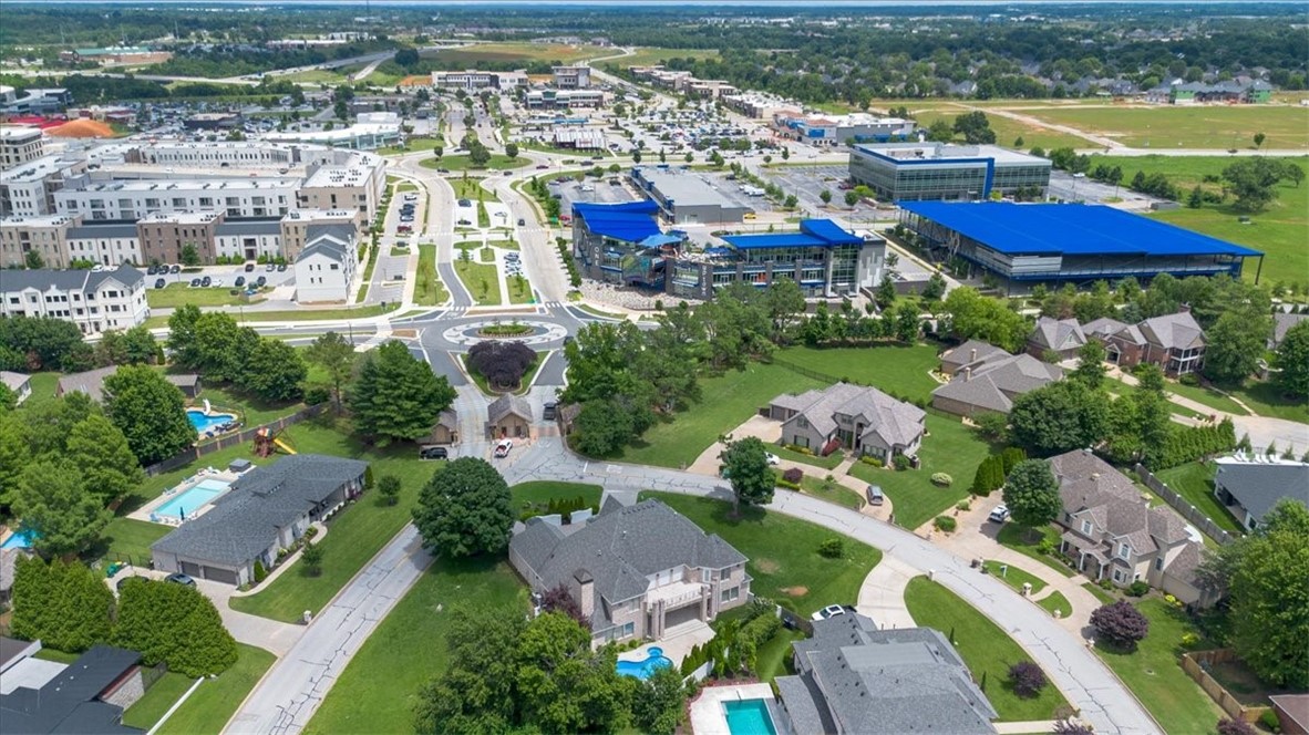 Champions Golf & Cc Rogers - Residential