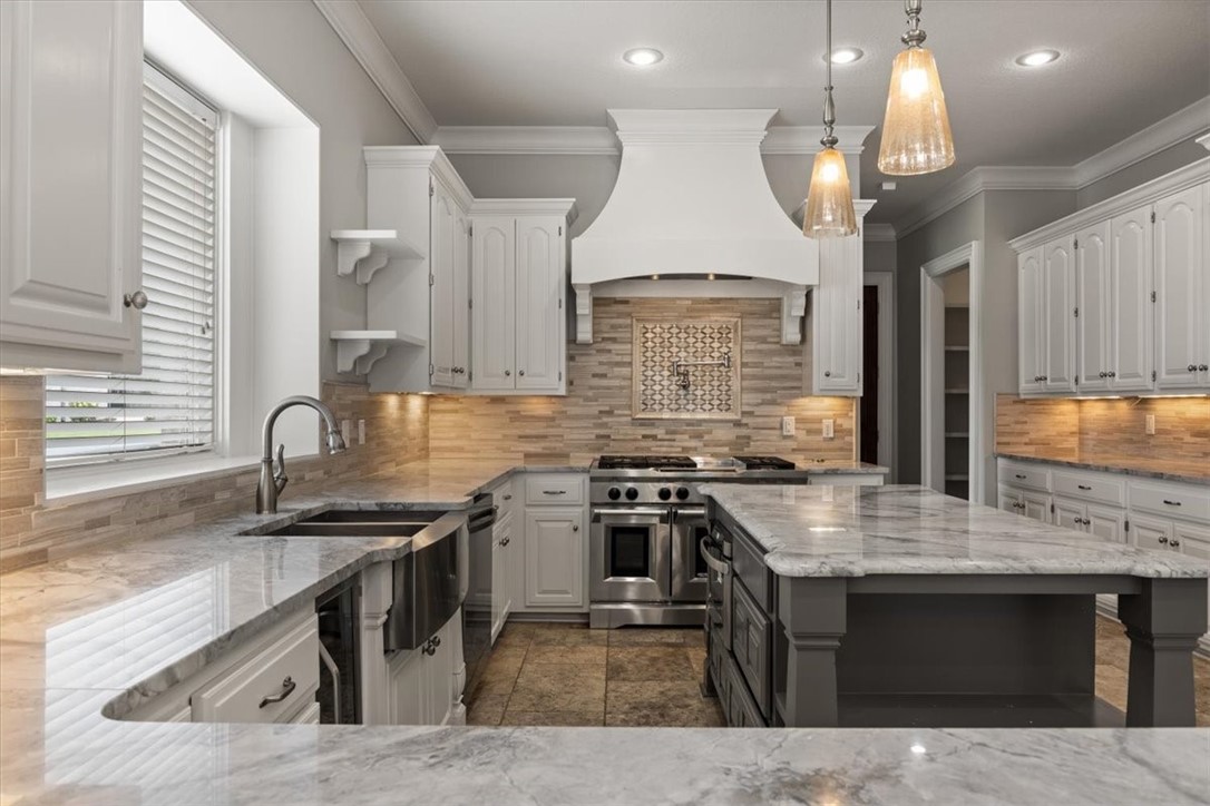 Champions Golf & Cc Rogers - Residential
