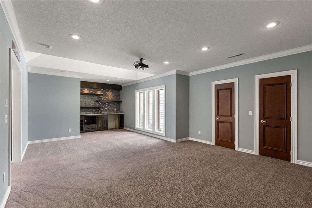 Champions Golf & Cc Rogers - Residential
