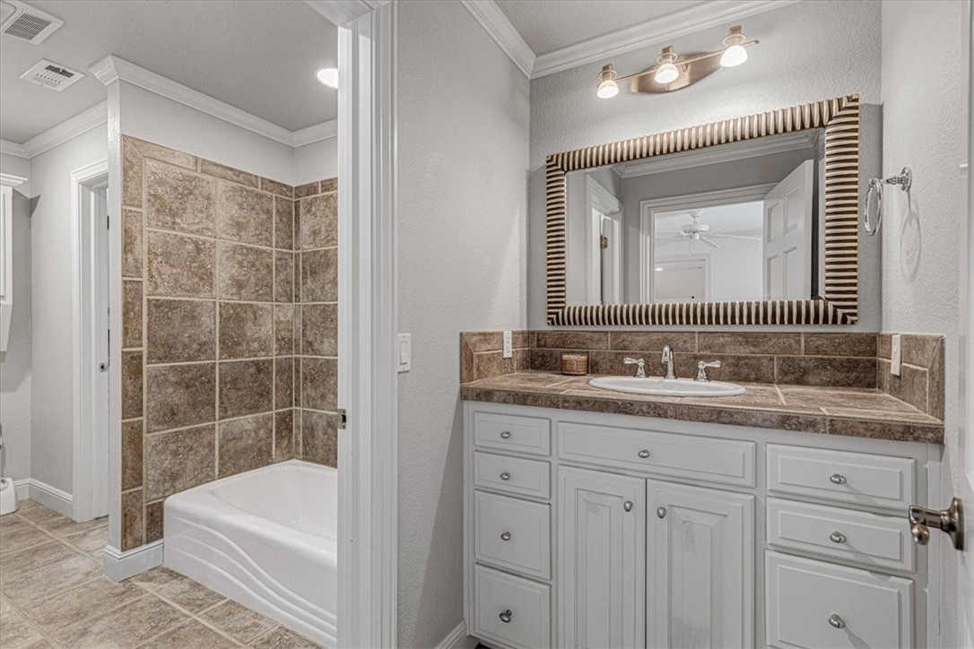 Pinnacle Champions Golf & CC Rogers - Residential