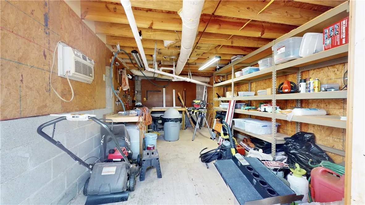 Rogers, Arkansas 72756, United States, 5 Bedrooms Bedrooms, ,4 BathroomsBathrooms,Residential,Pending,78584