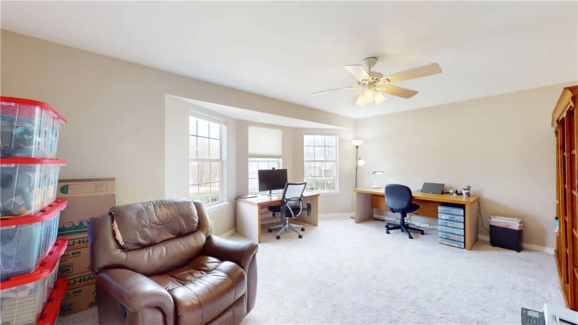 Rogers, Arkansas 72756, United States, 5 Bedrooms Bedrooms, ,4 BathroomsBathrooms,Residential,Pending,78584