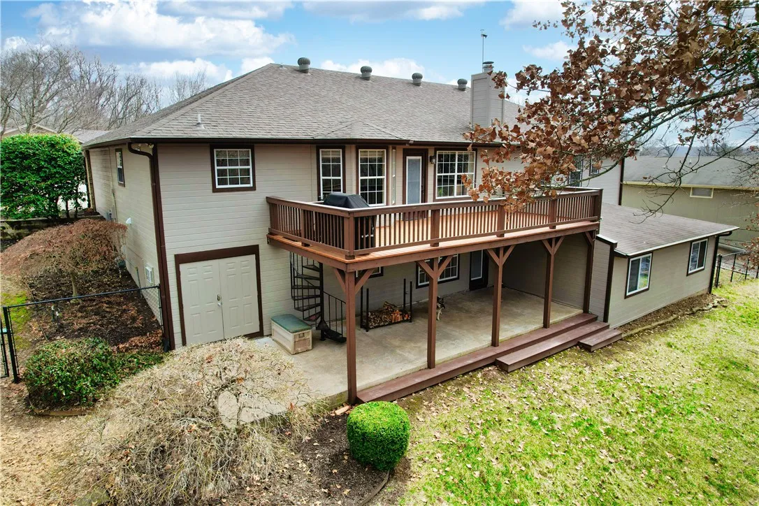 Rogers, Arkansas 72756, United States, 5 Bedrooms Bedrooms, ,4 BathroomsBathrooms,Residential,Pending,78584