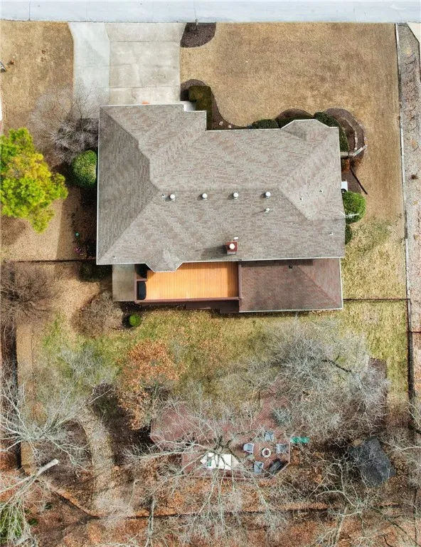 Rogers, Arkansas 72756, United States, 5 Bedrooms Bedrooms, ,4 BathroomsBathrooms,Residential,Pending,78584