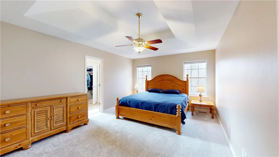 Rogers, Arkansas 72756, United States, 5 Bedrooms Bedrooms, ,4 BathroomsBathrooms,Residential,Pending,78584