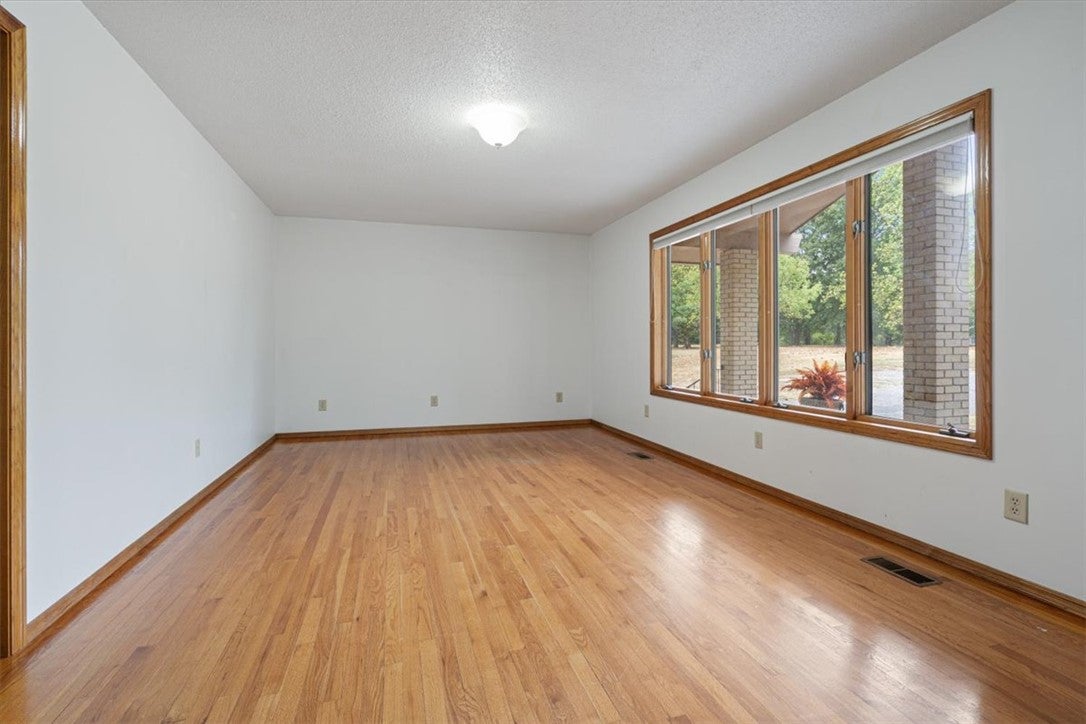 10401 Virden Lane - Photo 4